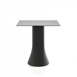Cambio square outdoor design table by Viccarbe black color | Aiure
