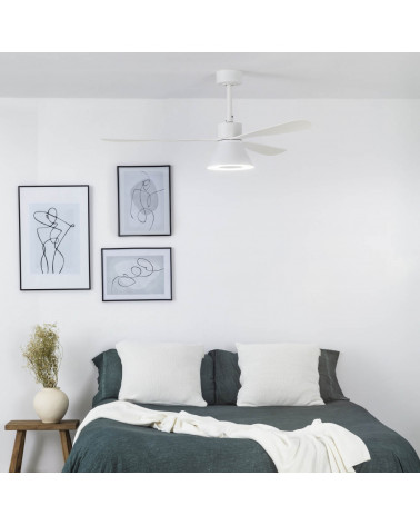 Ceiling fan SMART AMELIA L CONE LED in a room on | Aiure