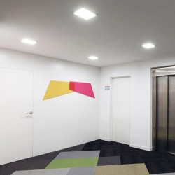 LED downlight Madison in the ceiling of a hallway. Arkoslight | Aiure