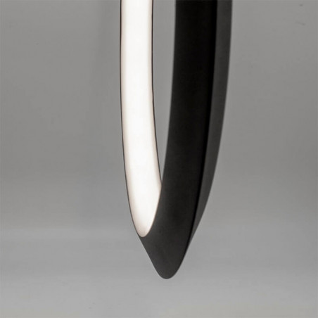 Profile of the black Kitesurf lamp by Mantra | Aiure
