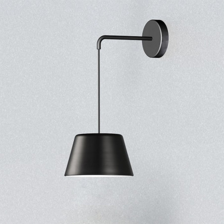 Dona wall lamp in black on grey background Ole by FM | Aiure