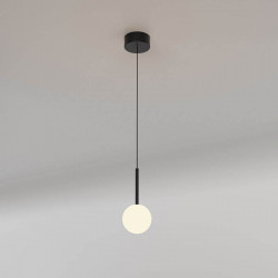 Cellar pendant light with one luminaire by Mantra in a living room | Aiure