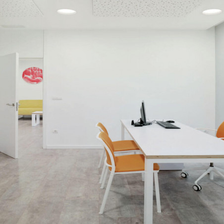 Downlight LED Deep Maxi 40W colocado en oficinas | Aiure