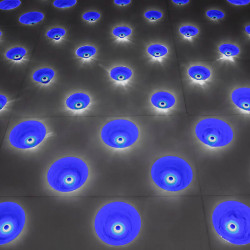 Apliques LED Alfa usadas de manera combinada. Familia Led Wall Lights de Arkoslight | Aiure