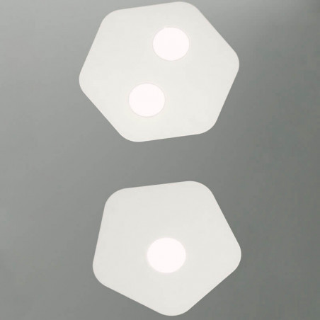 Plafones de techo con 1 y 2 luces encendidas de la serie Área de Mantra | Aiure