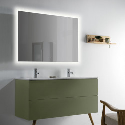 Espejo rectangular con luz LED Estela de ACB 80cm en un cuarto de baño | Aiure