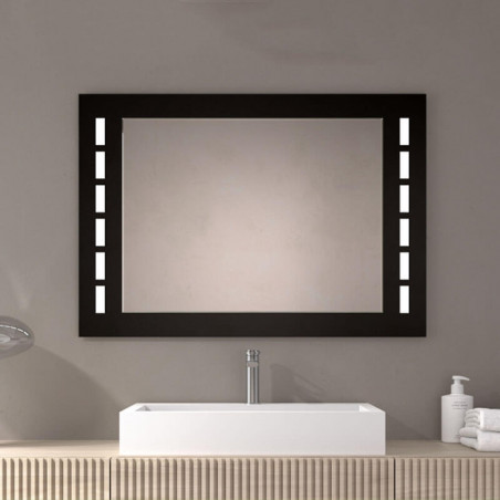 Espejo con luz LED Lacobel Tonga de Eurobath en un cuarto de baño| Aiure
