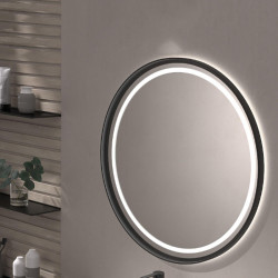 Espejo LED con marco negro Caicos de Eurobath en un cuarto de baño| Aiure