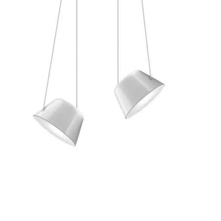Lámpara de suspensión Sento con dos pantallas de Ole by FM | Aiure