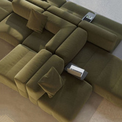 Primer plano de la combinación de los sofás ignífugos de la colección Savina de Viccarbe color verde| Aiure