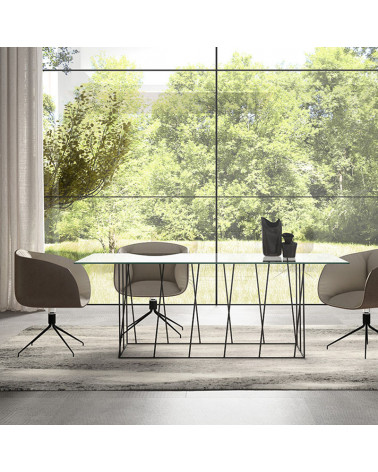 Table à manger design Oporto dans un salon | Aiure