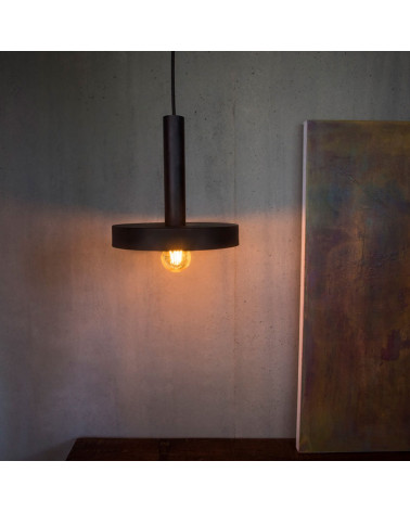 Lampe de plafond Whizz dans une salon | Aiure