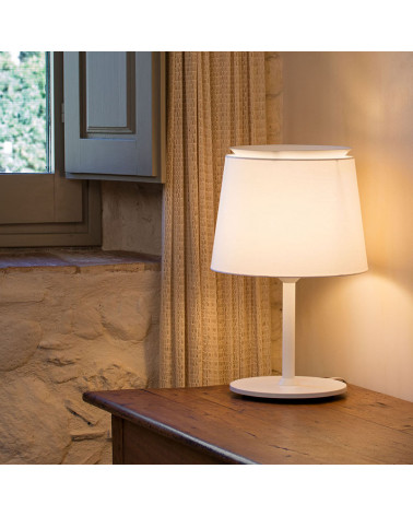 Lampe de table SAVOY dans une chambre | Aiure