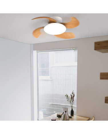 Ventilateur de plafond LED finition bois Aloha dans une cuisine | Aiure