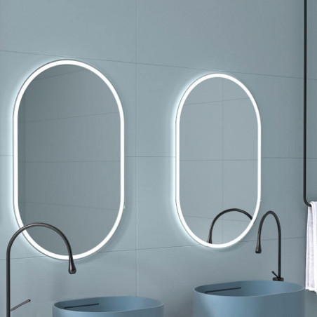 Miroir ovale LED Luzon d'Eurobath dans une salle de bain | Aiure