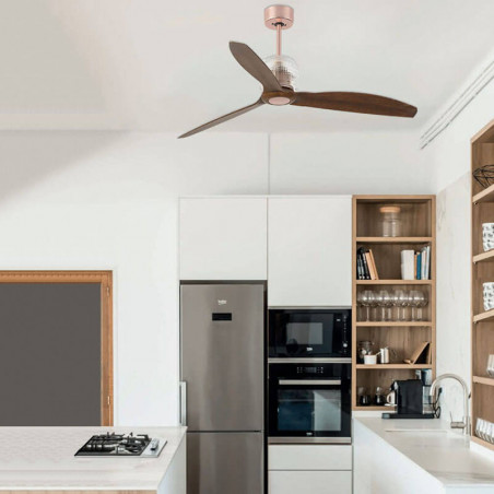 Ventilateur de plafond sans lumière Deco Fan en bois et cuivre de Faro Barcelona dans une cuisine | AiureDeco