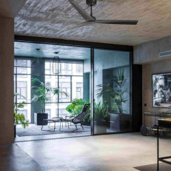 Ventilateur de plafond sans lumière Milos noir de Faro Barcelona ambiance | Aiure