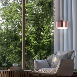 Lampe pendante moderne Pot copper de OleByFM dans un salon| Aiure