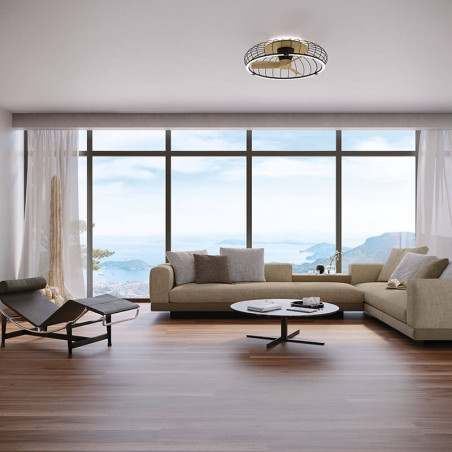 Ventilateur de plafond noir naturel de Mantra dans un salon| Aiure